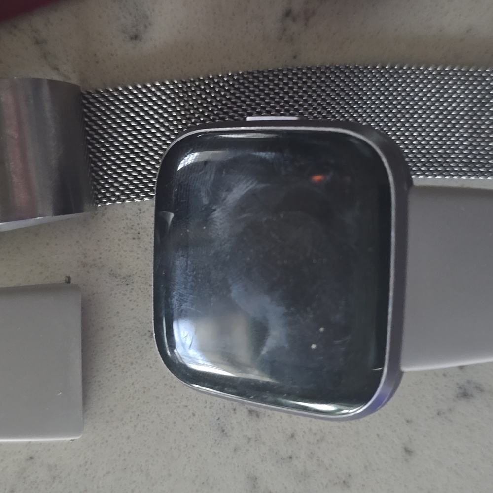 As is fitbit bundle - Picture 2 of 5